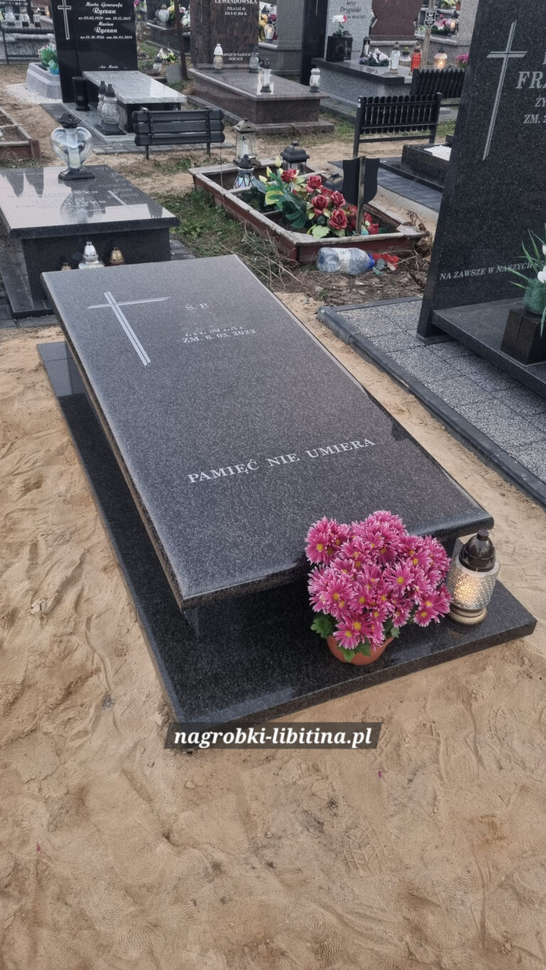 nagrobek granitowy Impala wzór sarkofag - od 11000zł